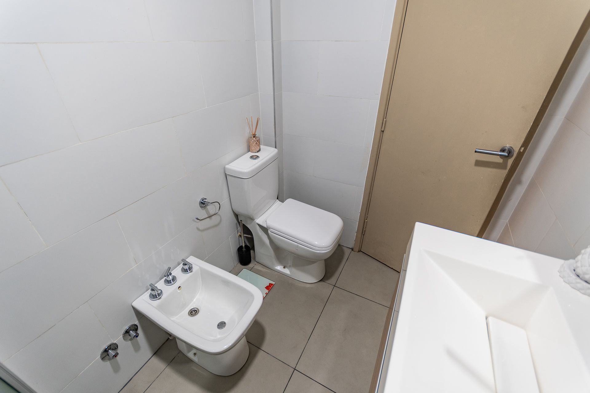 Casa 4 Ambientes Venta Carapachay Quincho Patio