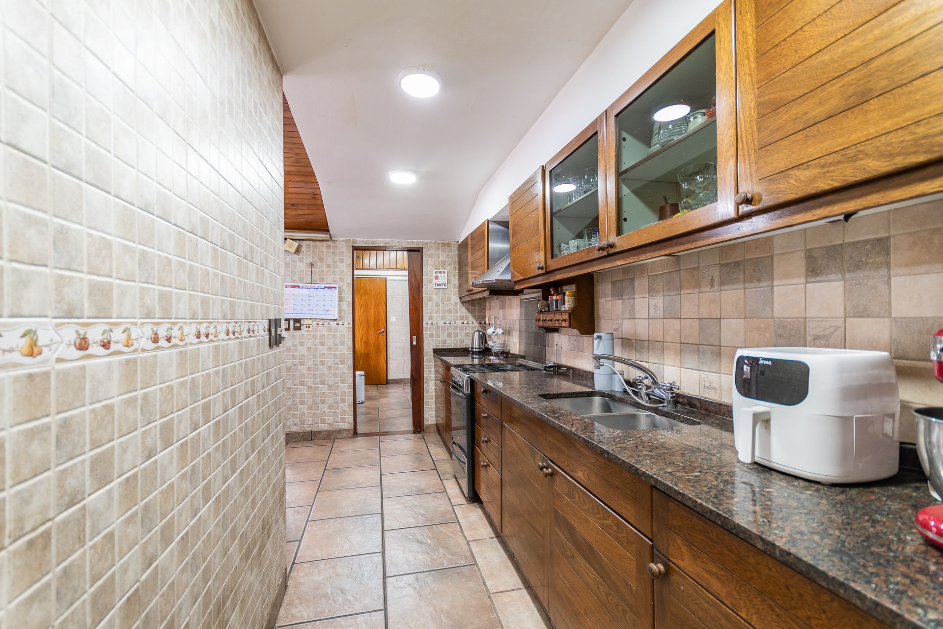 Casa 4 Ambientes Venta Carapachay Quincho Patio
