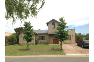 House by the Lagoon, annual lease, 4 rooms