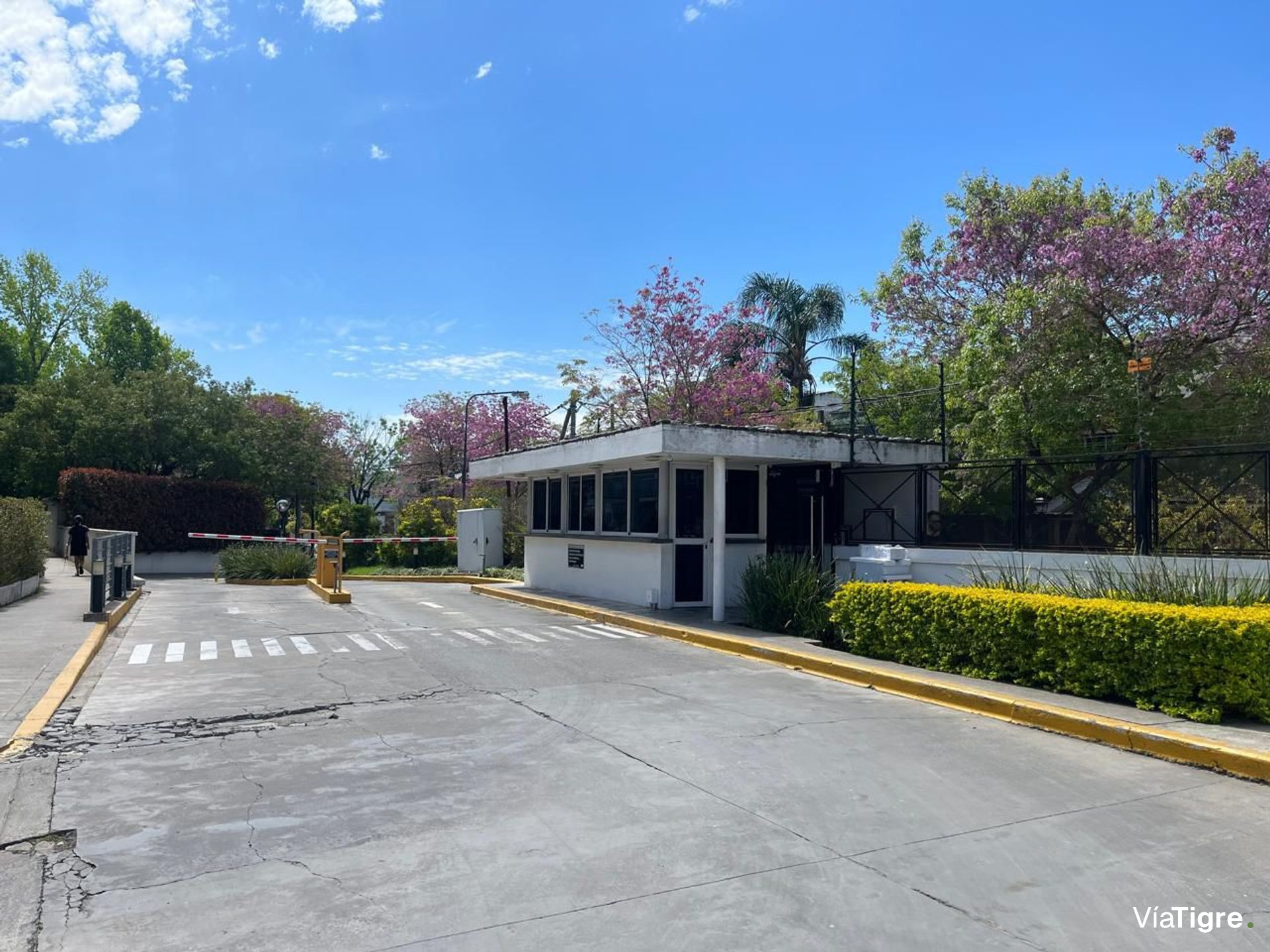 3 ambientes con cochera y amenities