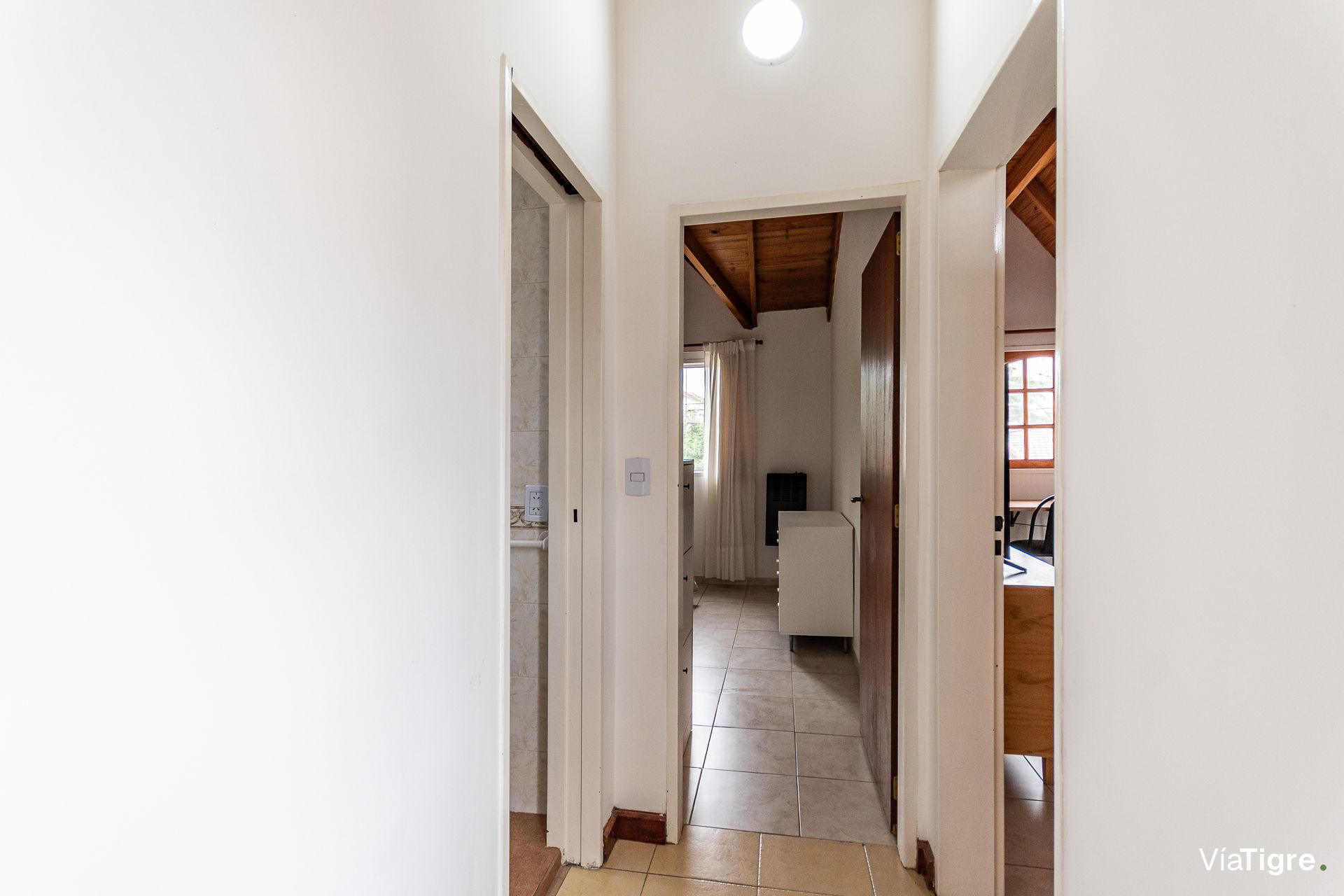 Casa De 3 Ambientes Venta Carapachay Cochera