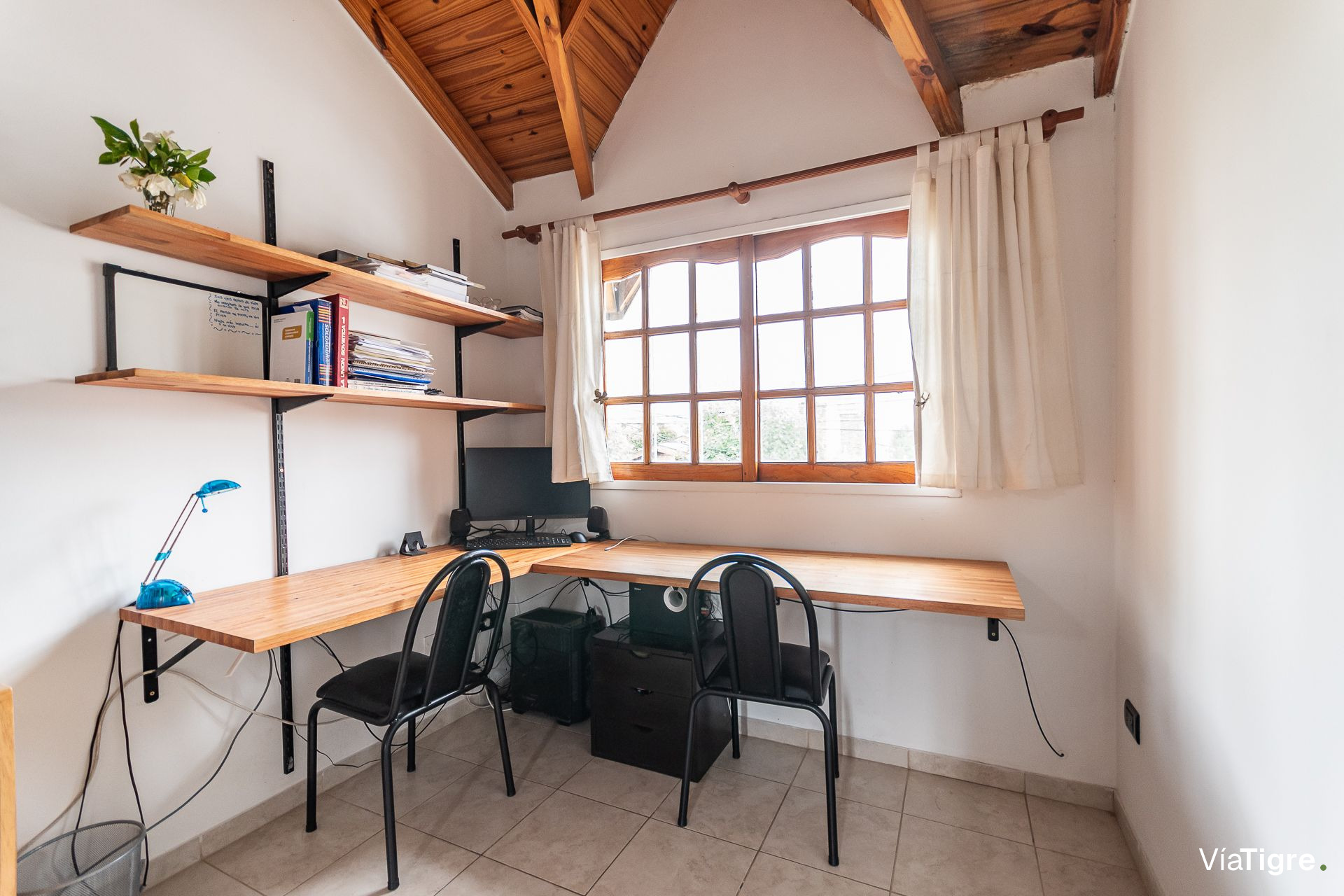Casa De 3 Ambientes Venta Carapachay Cochera