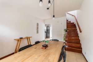 Casa De 3 Ambientes Venta Carapachay Cochera