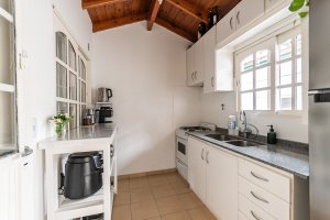 Casa De 3 Ambientes Venta Carapachay Cochera