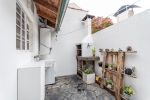 Casa De 3 Ambientes Venta Carapachay Cochera