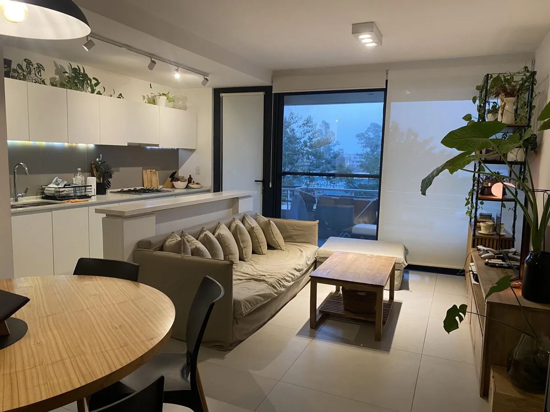 Departamento 2 amb. con Balcón, Parrilla, Cochera