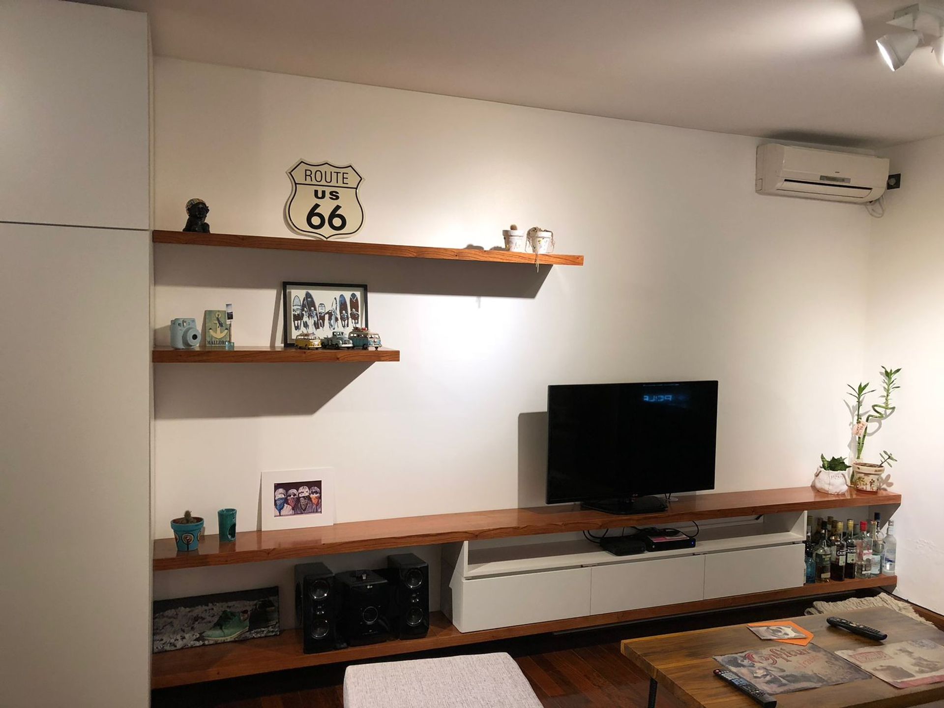 Duplex Apartment for rent, 2 rooms, Martinez Terrace