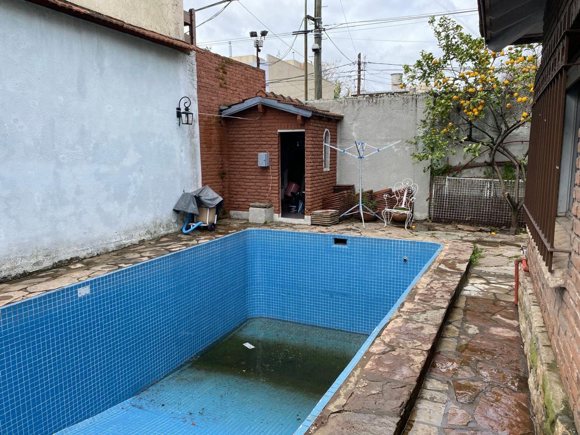 Martinez, Casa 6 Amb Con Pileta A Refaccionar