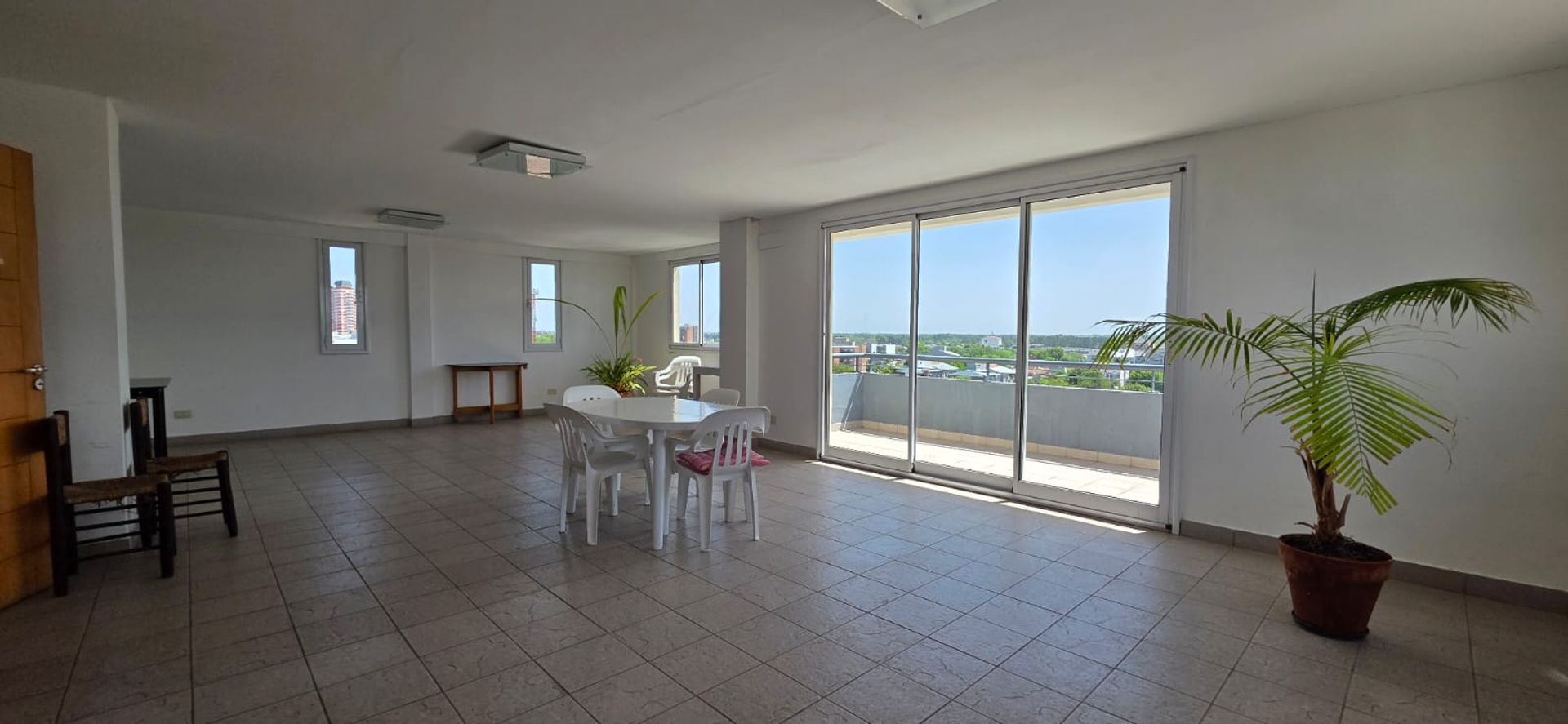 Depto En Venta De 3 Amb En Tigre Centro