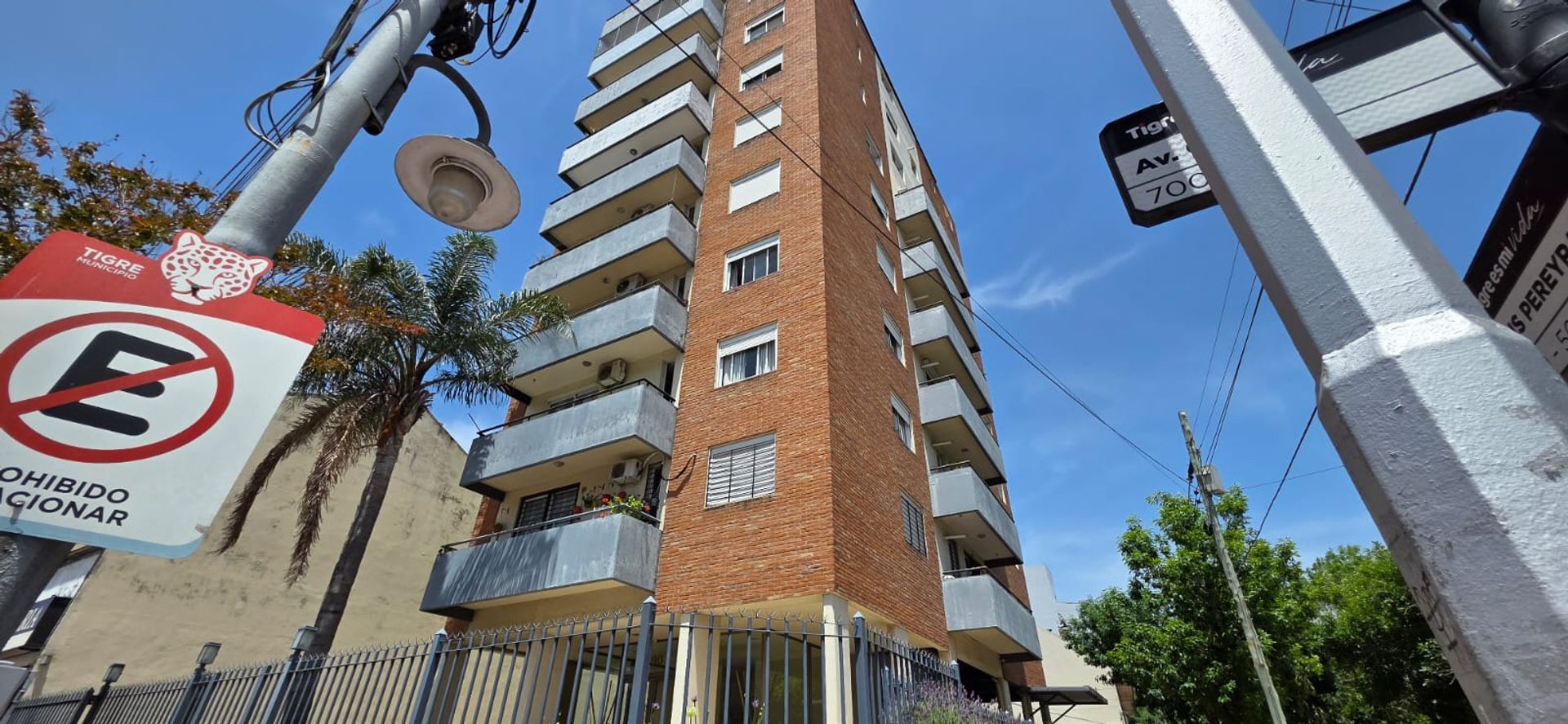 Depto En Venta De 3 Amb En Tigre Centro