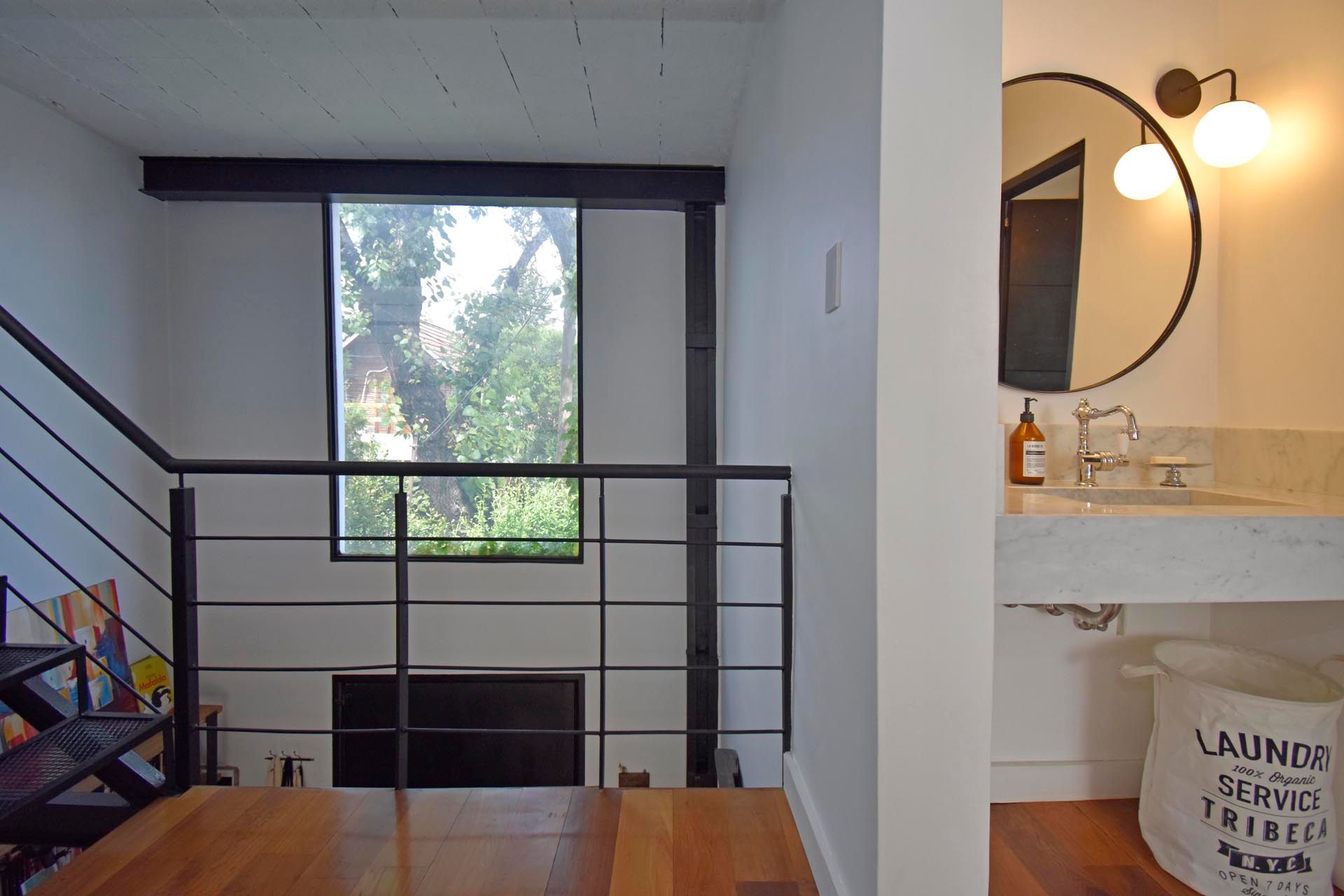 Venta casa triplex 4 ambientes cochera Martínez