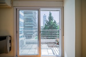 Alquiler Anual Depto 2 amb con cochera Vte López