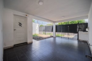 Casa Refacc. Beccar 4 Amb Jardín Galería Cochera.