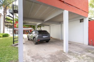 House for Sale with Pool and Beccar Apartment