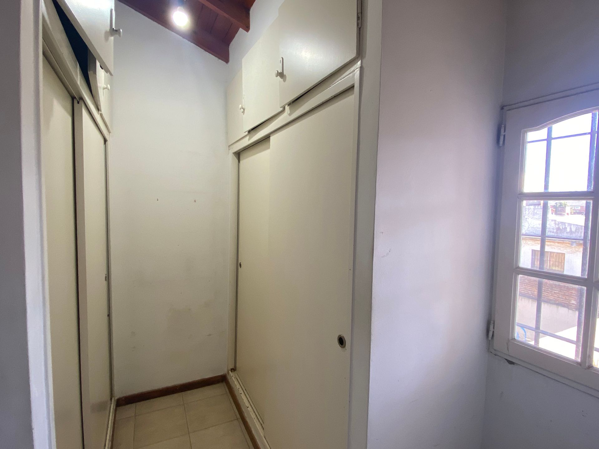 Venta Casa 5 Ambientes Con Parque- San Isidro