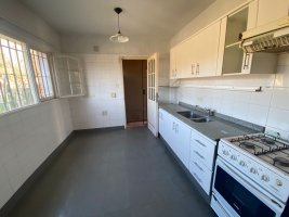 House for Sale: 5-room with Park – San Isidro