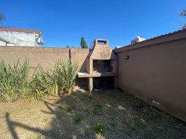 House for Sale: 5-room with Park – San Isidro