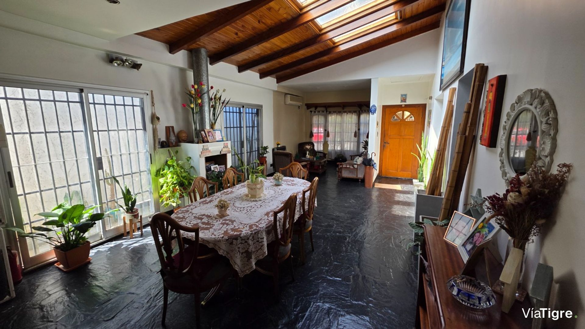 Martinez Casa Venta 5 Amb Cochera Y Jardin