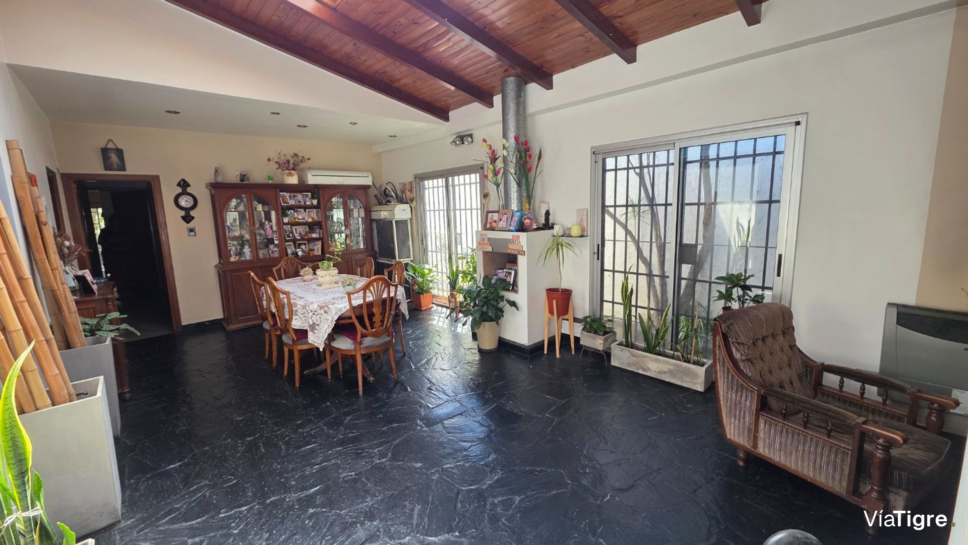Martinez Casa Venta 5 Amb Cochera Y Jardin