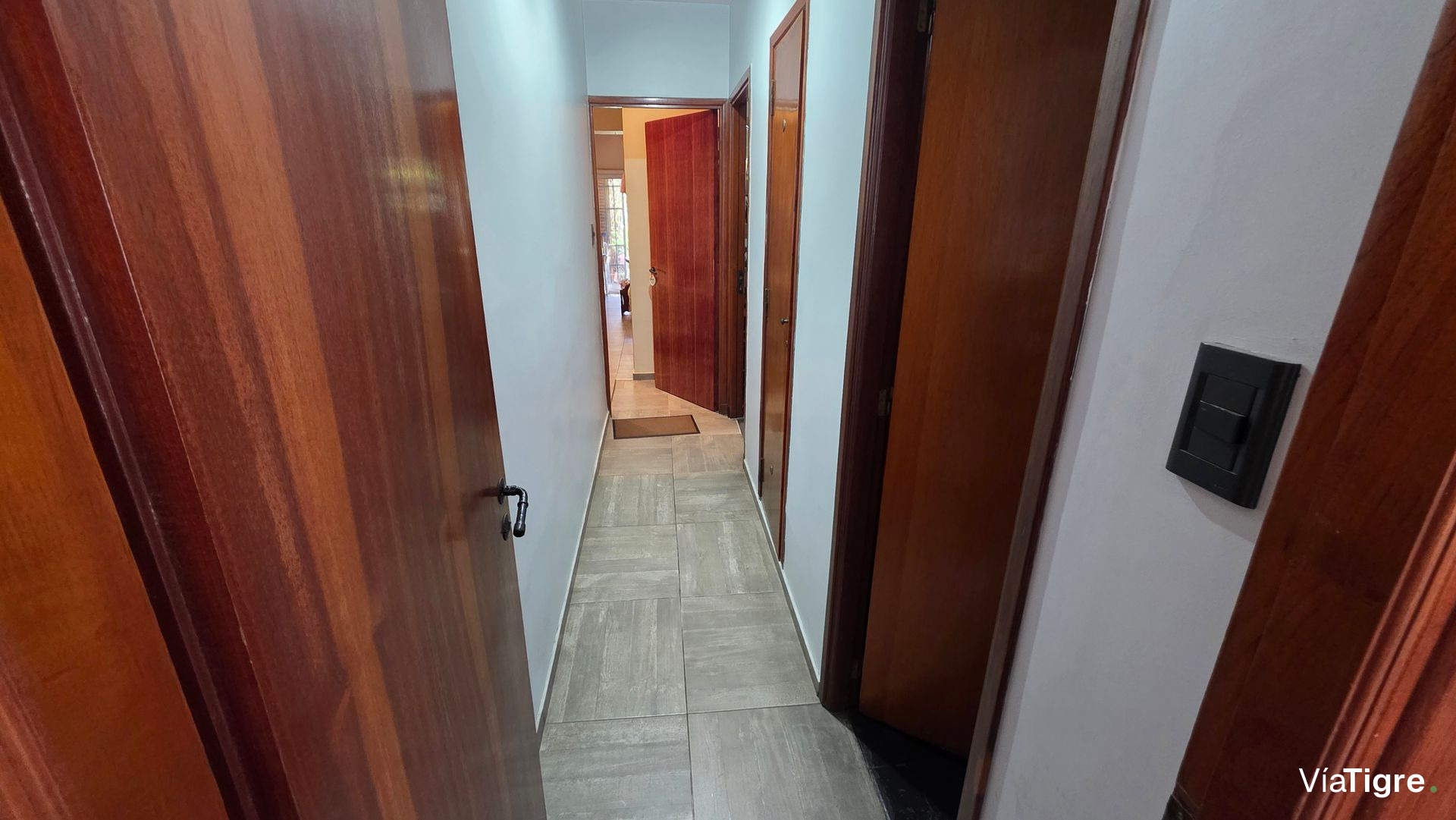 Martinez Casa Venta 5 Amb Cochera Y Jardin