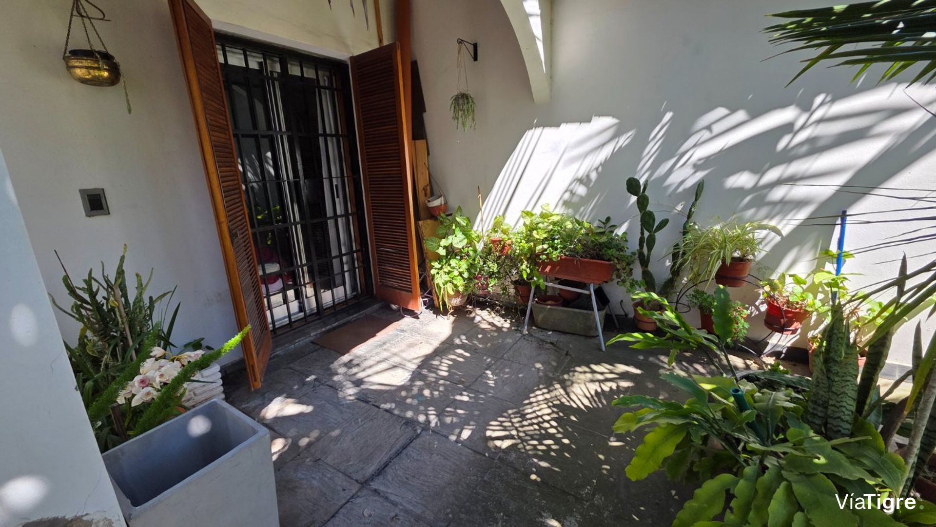 Martinez Casa Venta 5 Amb Cochera Y Jardin