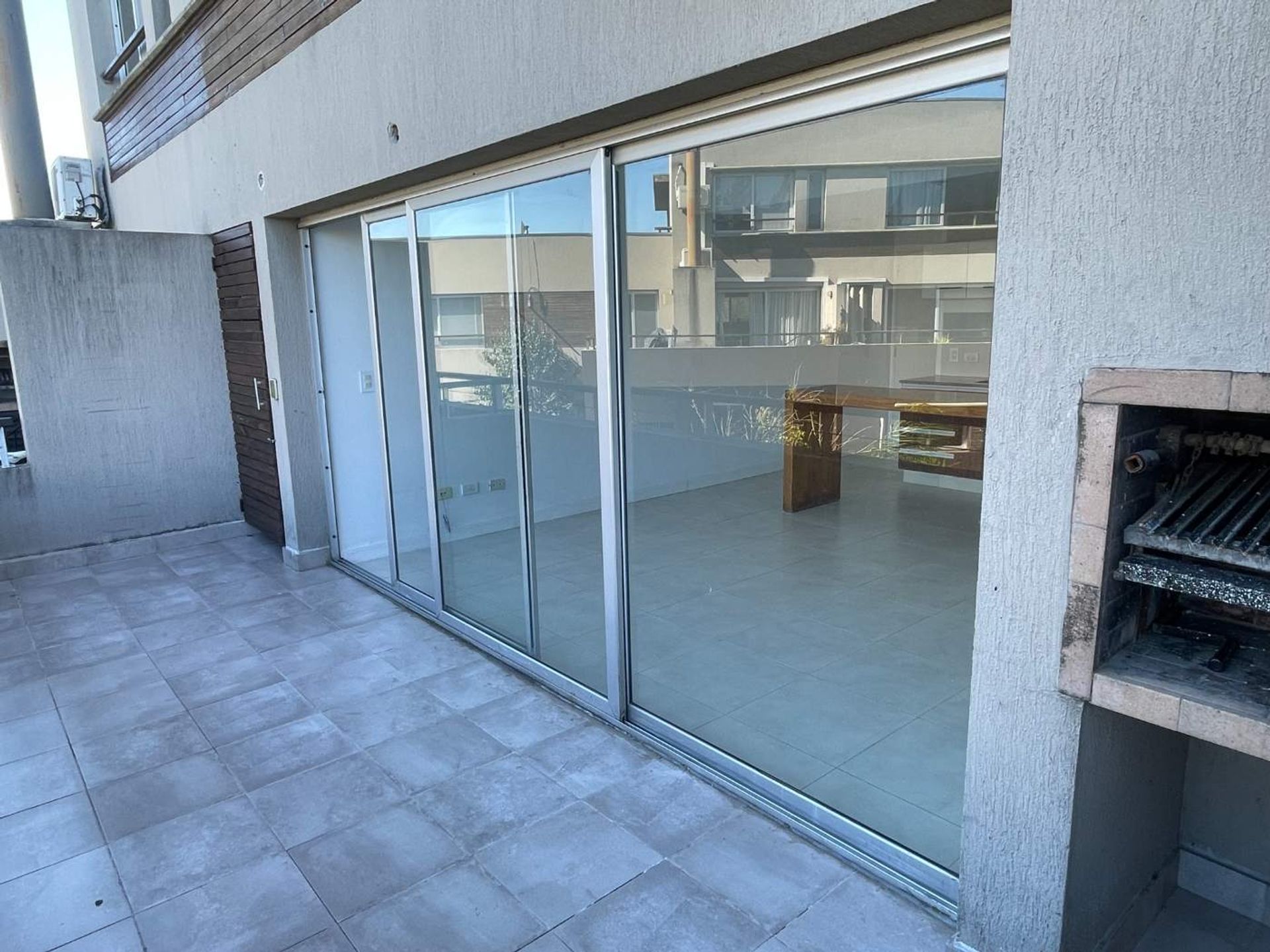 Venta Lago Escondido Nordelta Duplex 2 Amb Cochera