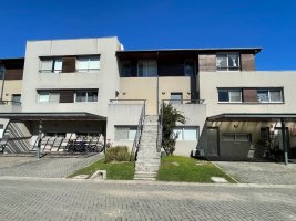 Venta Duplex 2 Amb Cochera Lago Escondido Nordelta