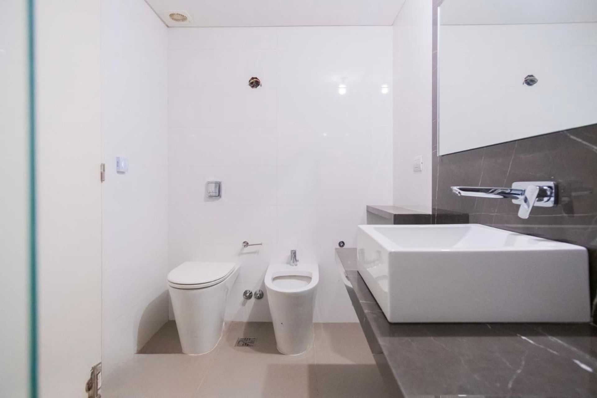 Venta 2 Ambientes Complejo Al Rio C Cochera