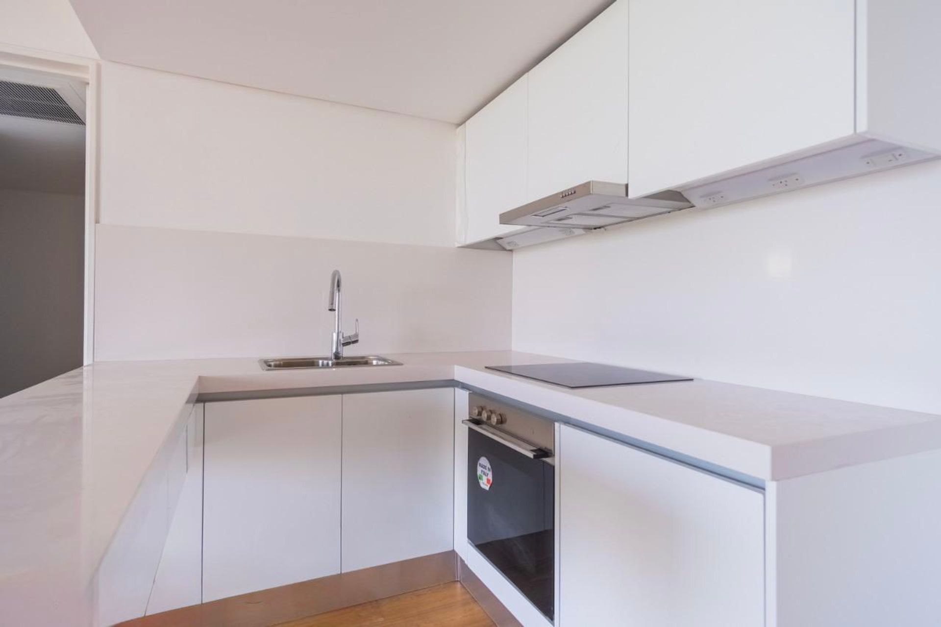 Venta 2 Ambientes Complejo Al Rio C Cochera