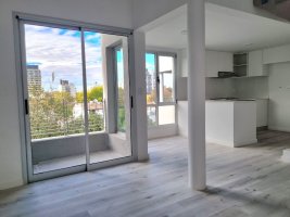 Alquiler Olivos dpto Loft 2 amb balcón cochera.