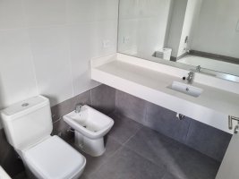 Alquiler Olivos dpto Loft 2 amb balcón cochera.