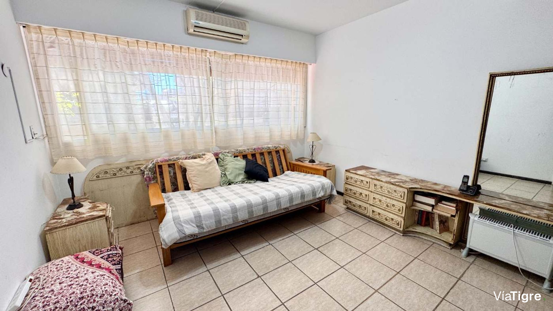 Venta Depto 3amb Olivos con balcón y baulera