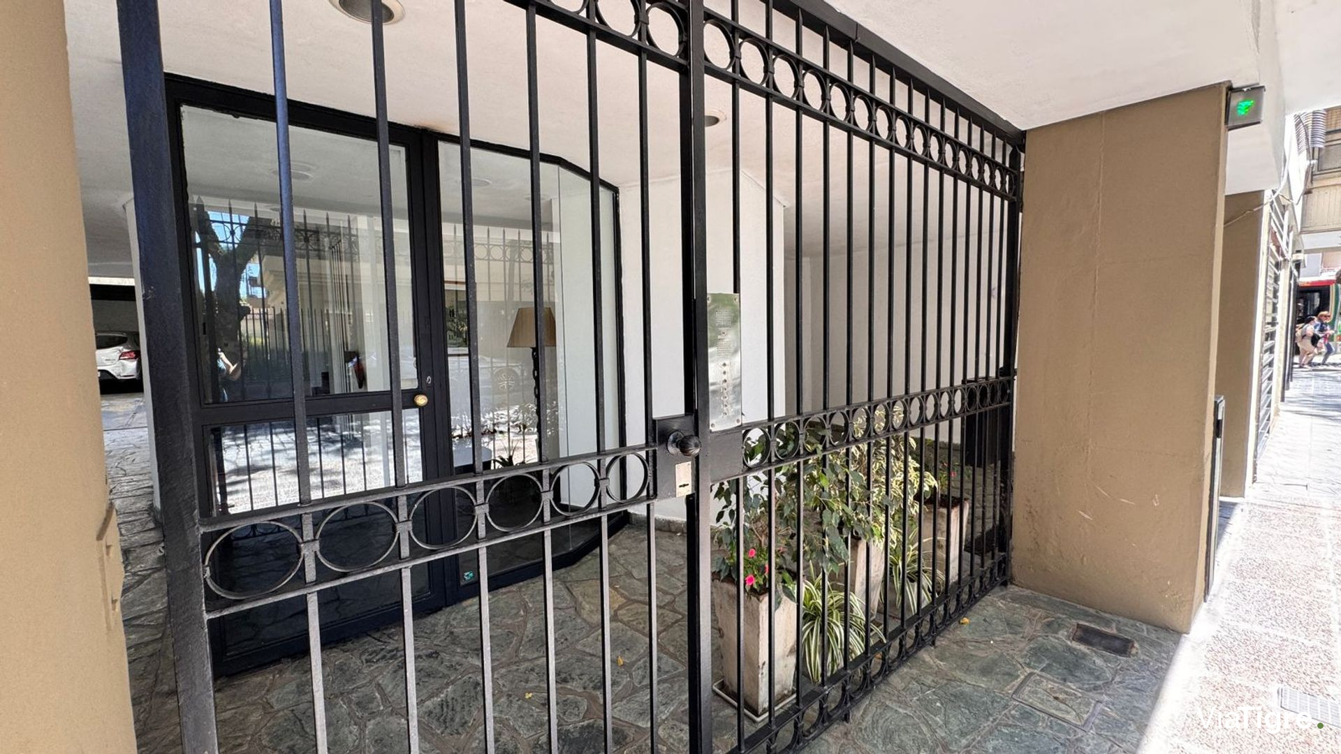 Venta Depto 3amb Olivos con balcón y baulera