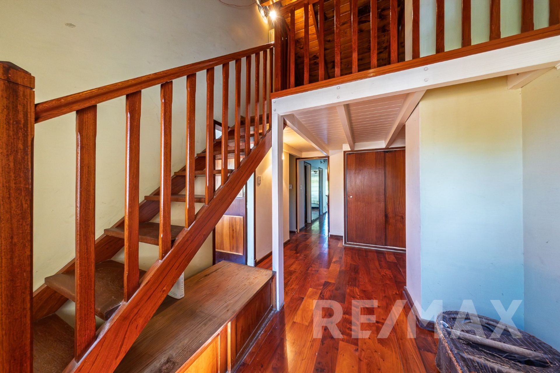 Casa 5 amb en venta San Isidro c/ jardín y pileta