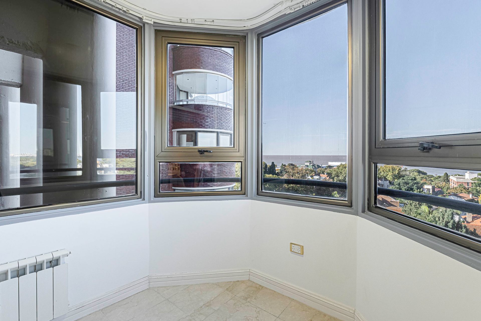 VENTA Piso 7 con Gran Vista al Río-La Lucila