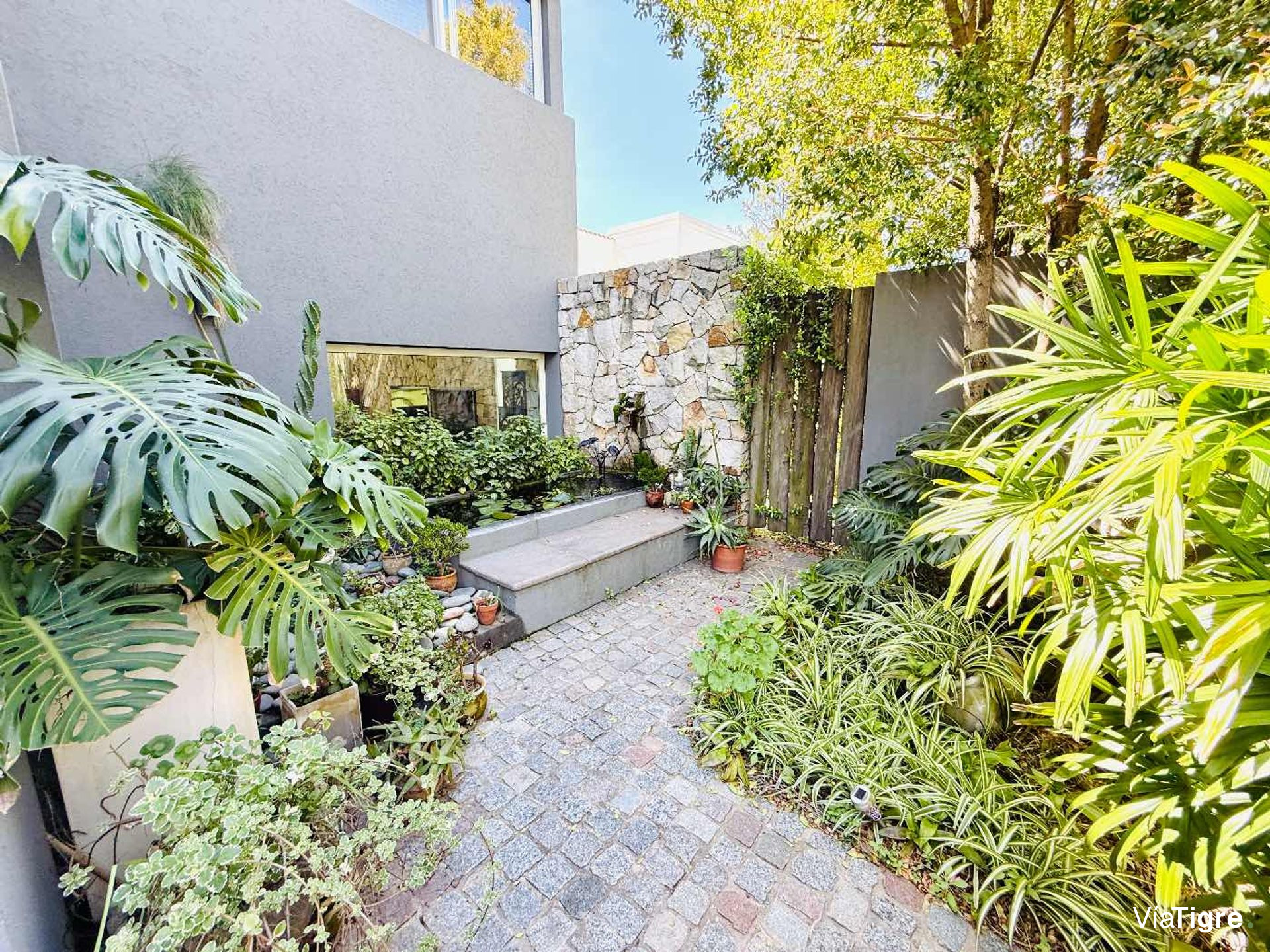 Casa El Encuentro Venta, GRAN Lote Pileta