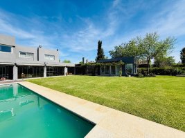 Casa El Encuentro Venta, GRAN Lote Pileta