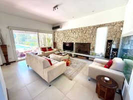 Casa El Encuentro Venta, GRAN Lote Pileta