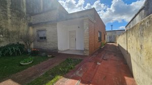 Casa en venta en Florida. A REFACCIONAR