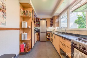 Venta casa 5 amb, 3 pisos, con patio en Olivos