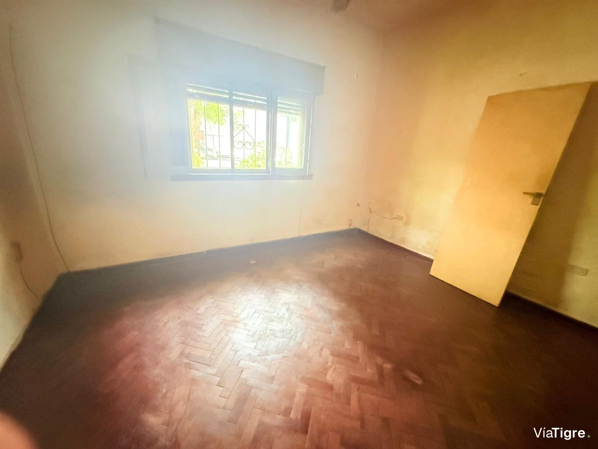 Venta Casa Florida Oeste 5 Ambientes- Permuta