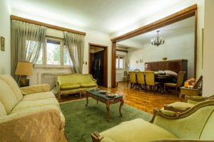 Martínez House for Sale – 2 floors, 4 bedrooms, Garden