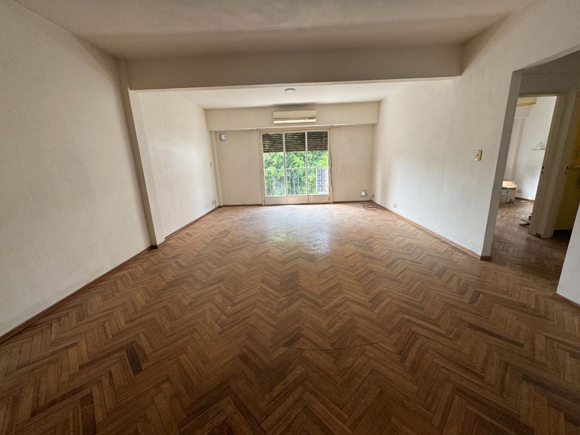 3-Room Sale with Balcony, Excellent Location