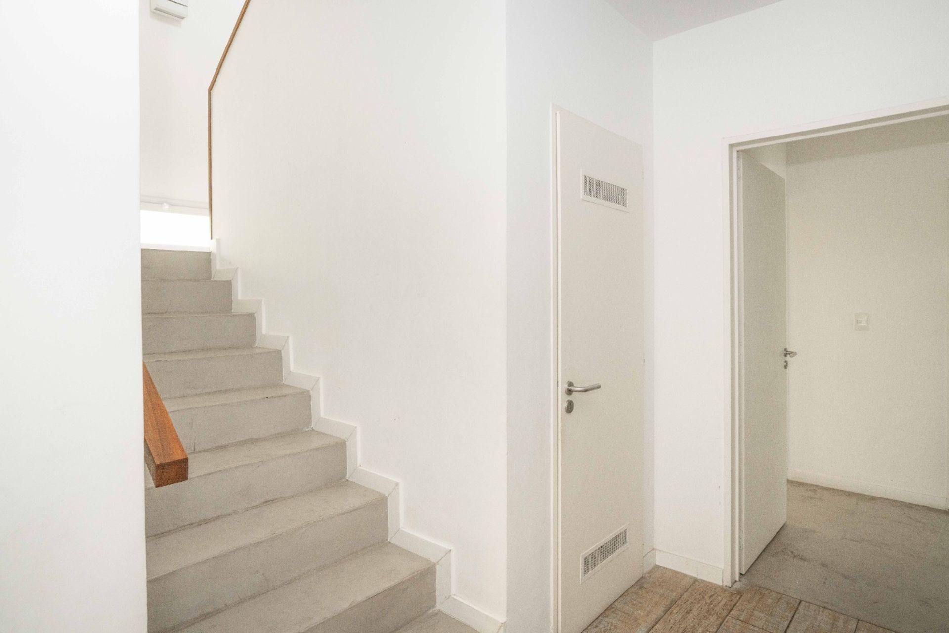 Venta casa 5 amb interno Santa Clara Villanueva