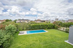 Venta casa 5 amb, dos en planta baja Santa Clara