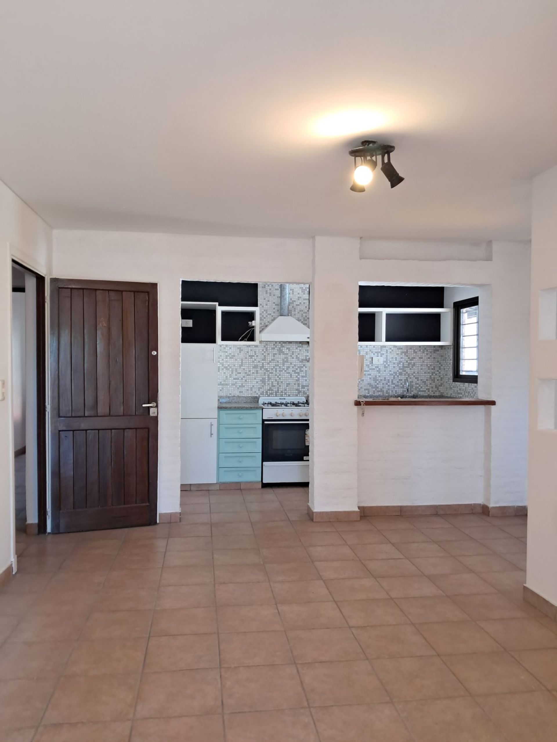 Depósito y 2 PH. VENTA EN BLOCK. San Isidro.