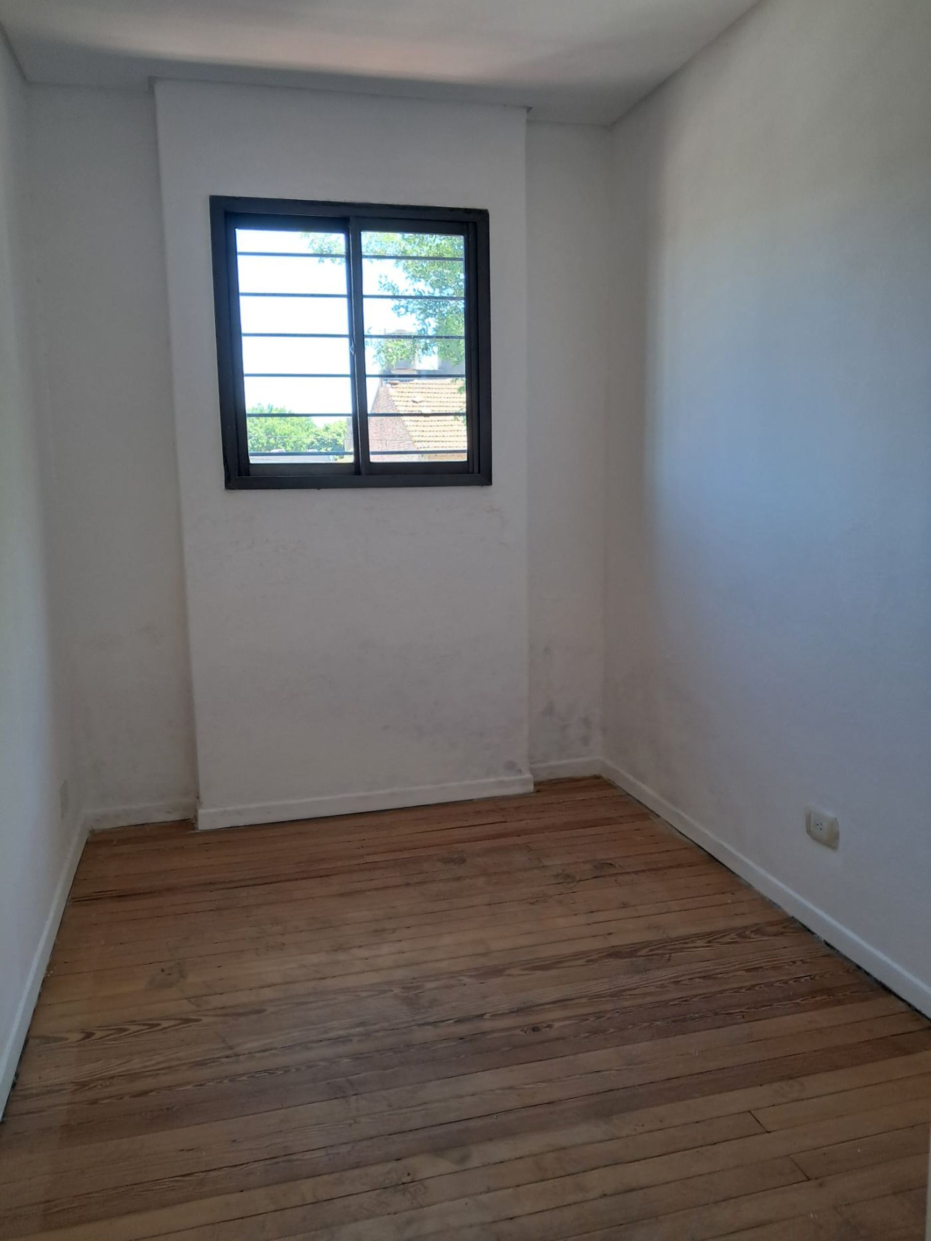 Depósito y 2 PH. VENTA EN BLOCK. San Isidro.
