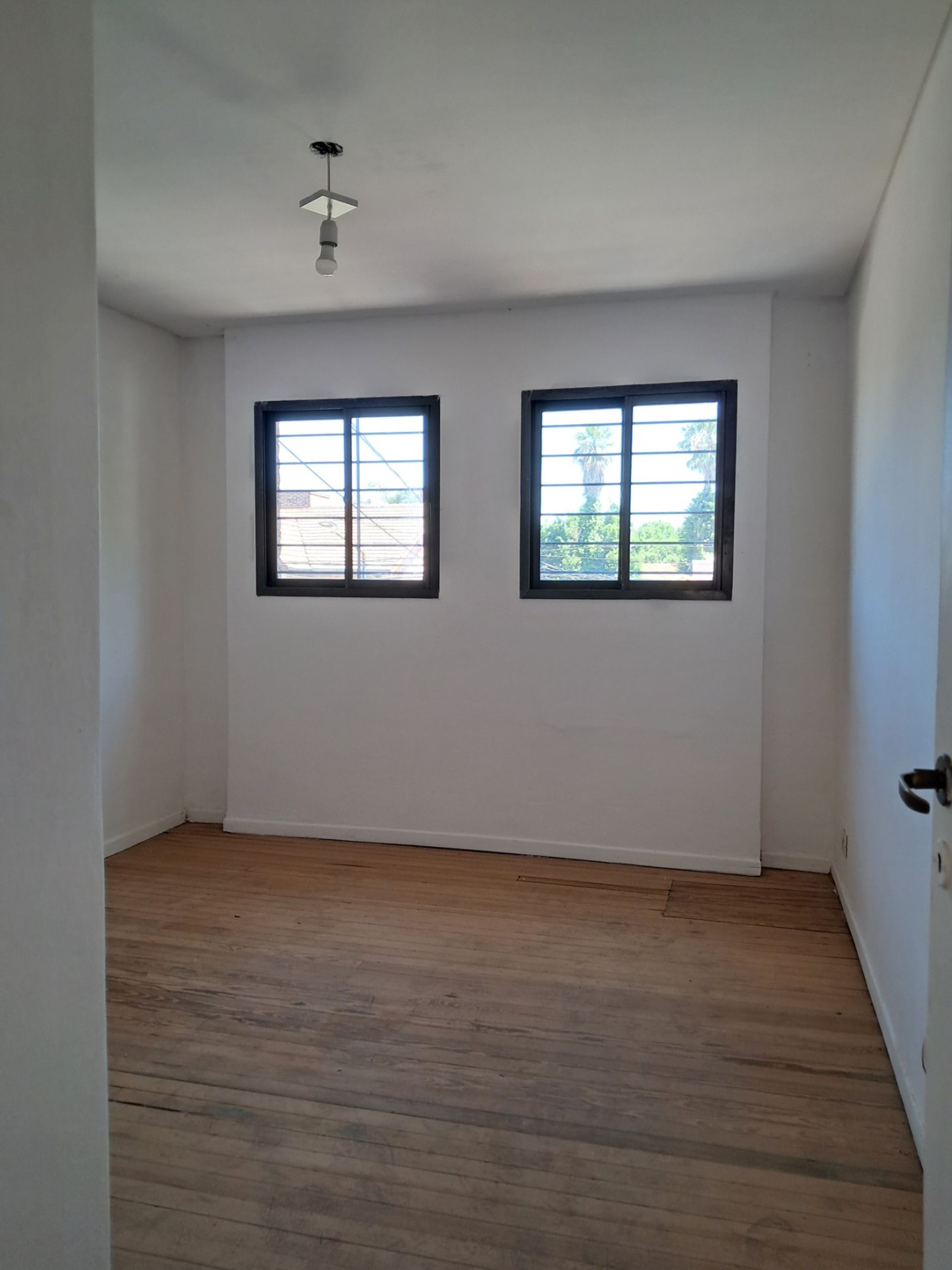 Depósito y 2 PH. VENTA EN BLOCK. San Isidro.
