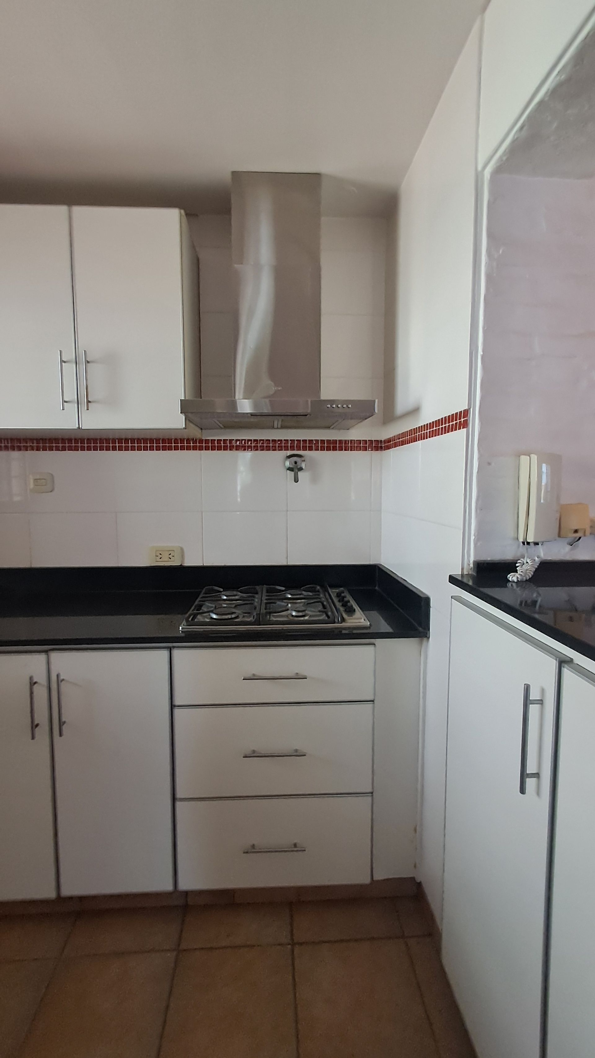 Depósito y 2 PH. VENTA EN BLOCK. San Isidro.