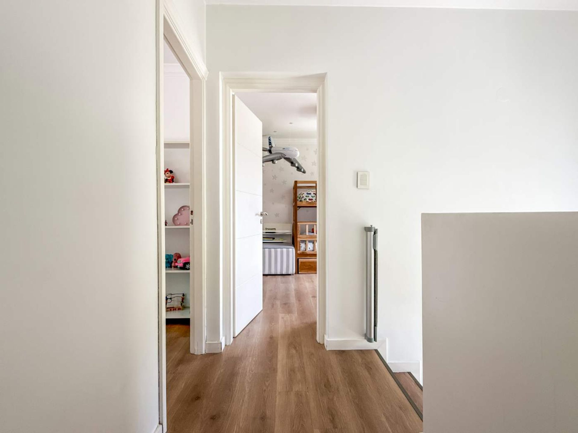 Venta casa 5 ambientes en La Comarca